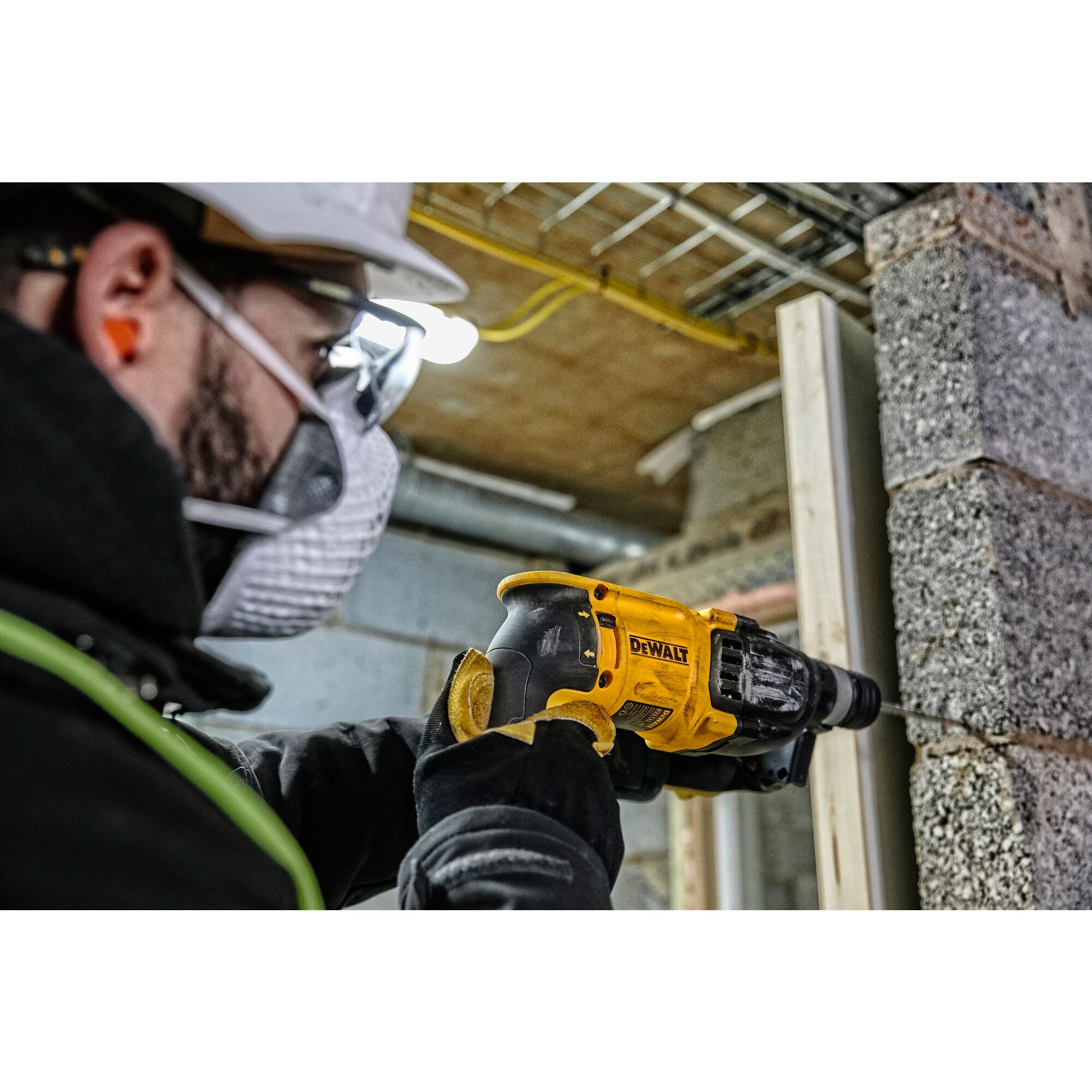 26mm 3 mode SDS-Plus Hammer | DEWALT